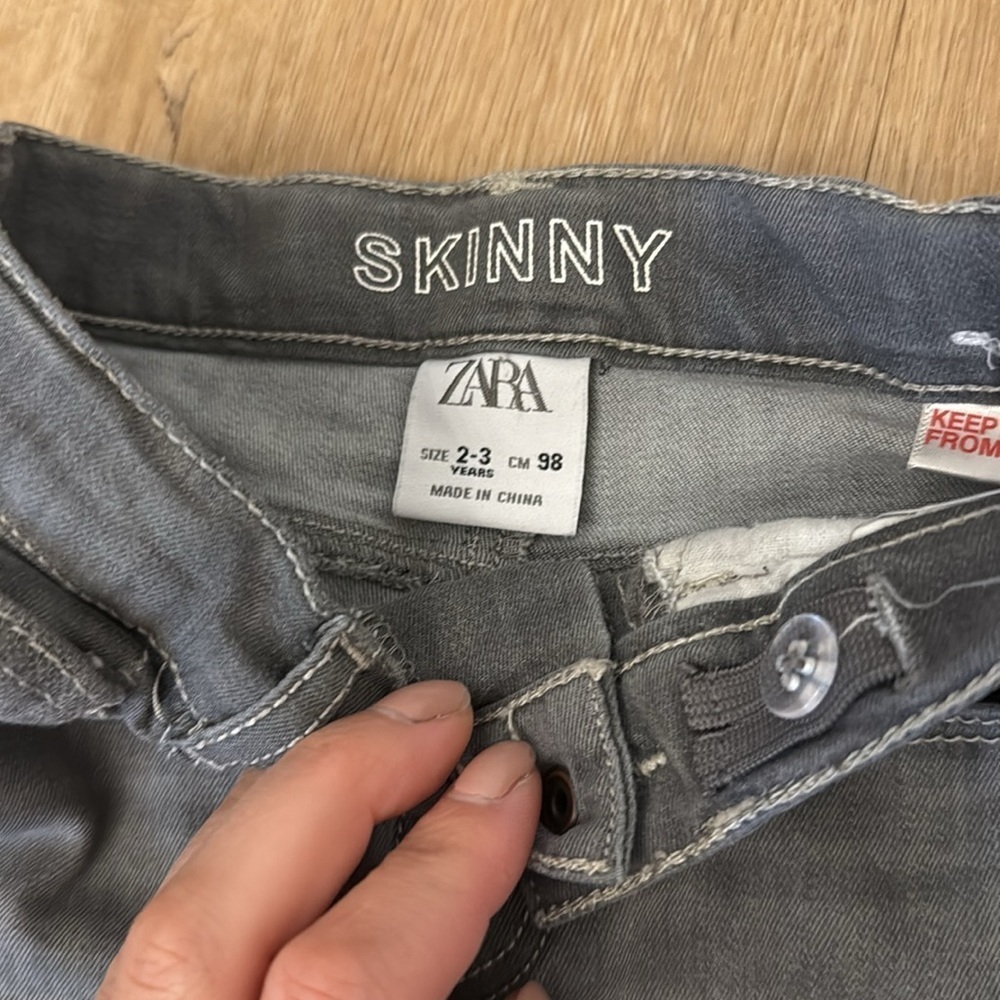 Bundle of Clothes - Picture 4 of 6